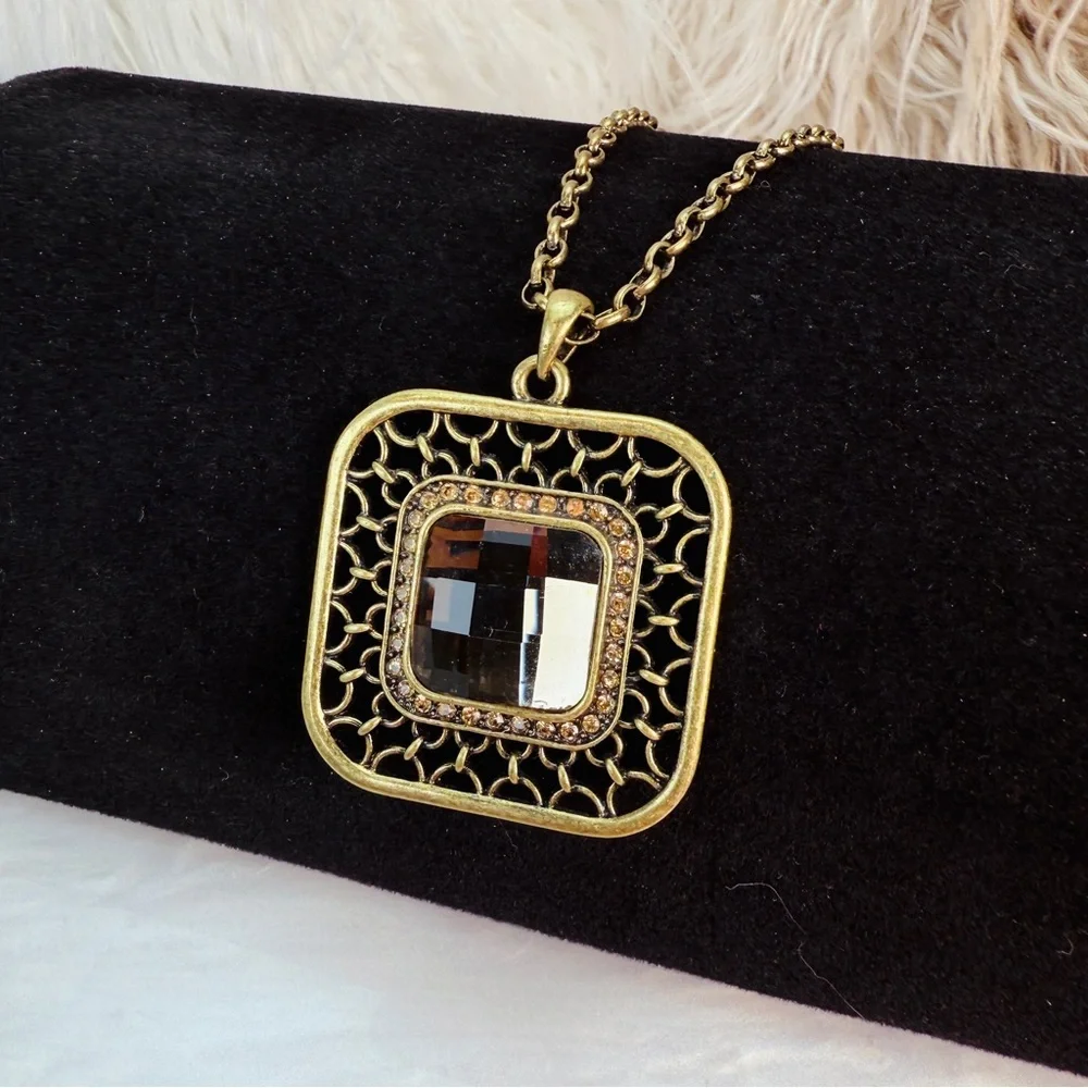 Vintage Bronze tone Brown Pendant Lia Sophia Necklace